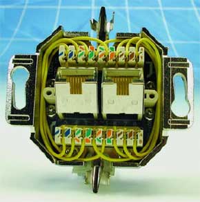 Cross-linking with Two Patch Cables