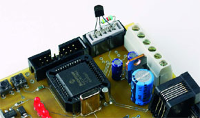 Remote Temperature Logger for PIC18F Board