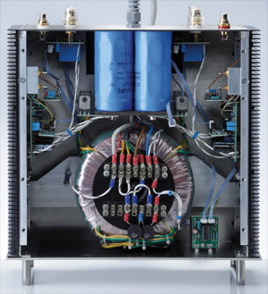 paX: a power amplifier with error correction, Part 1