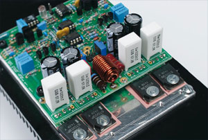 paX: a power amplifier with error correction (2)