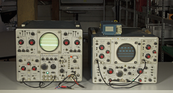Tektronix 556 and 565 Dual-beam Oscilloscopes