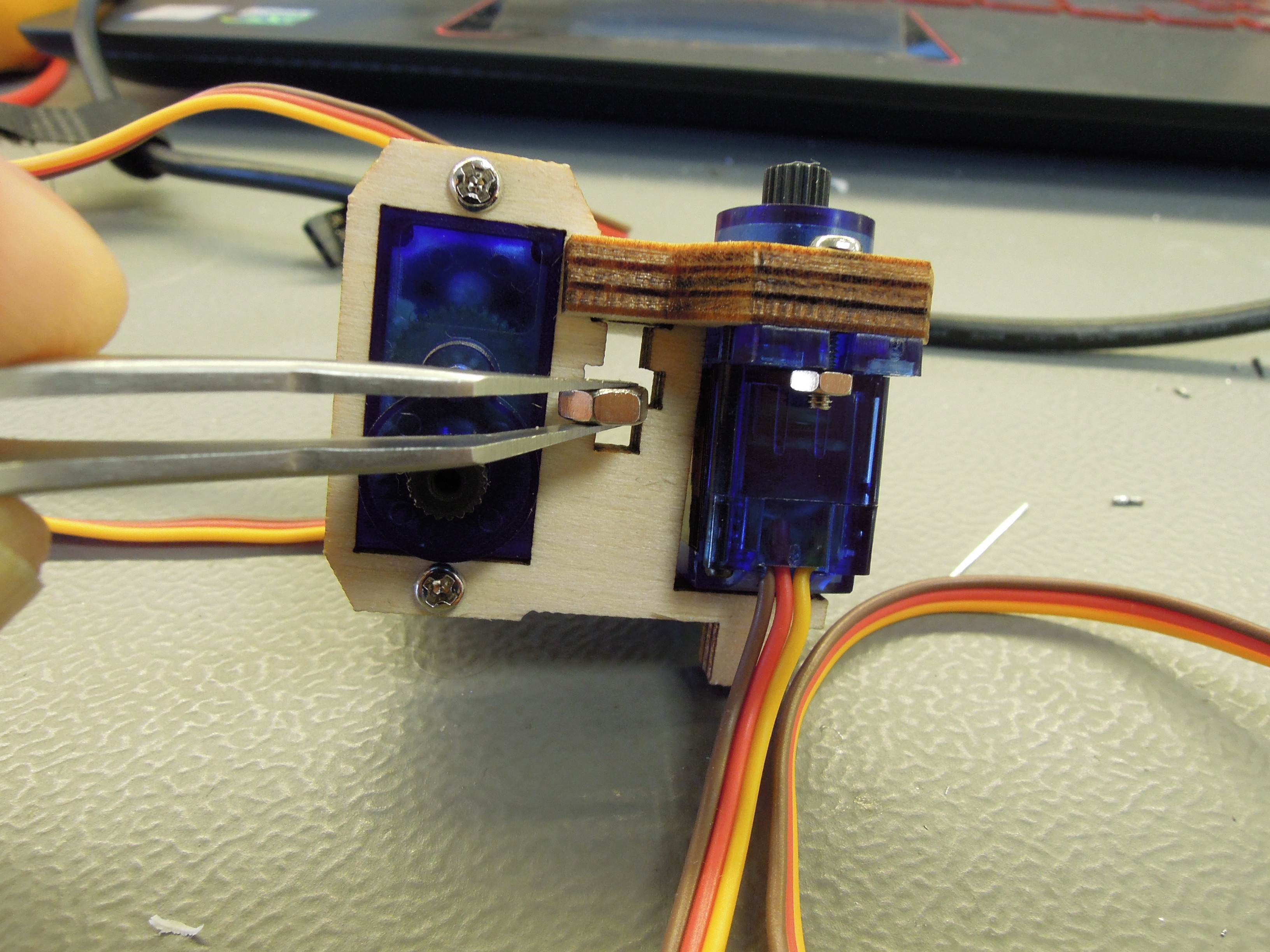 sunfounder crawling quadruped robot